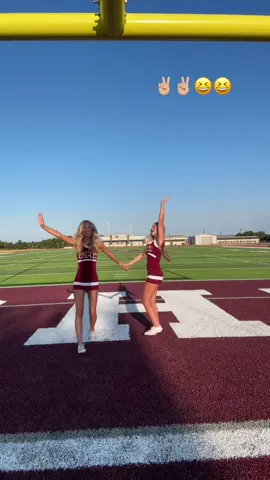 So excited for first game on Friday 😌😌 @reese💌 #fnl #cheer #foryou 