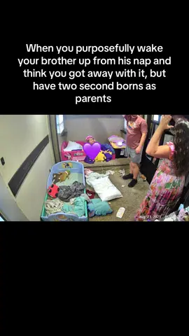 We’re second borns, we can be a bit wild and unpredictable 🤷🏻‍♀️ #parenting #parenthumor #badparenting 