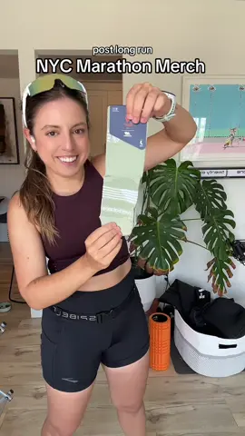 A fun little treat waiting for me at my door after my long run this week!  #nycmarathon #runtok #marathontraining #longrun #nycmarathontraining 