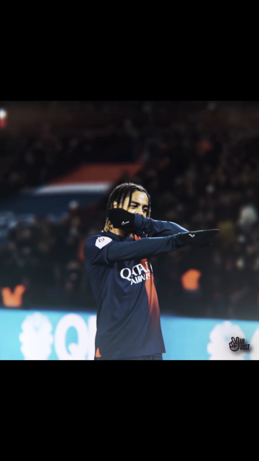 пау пау🔫 #barcola #bradleybarcola #football #footballedit #fyrシ #foryou #edit #vankost 