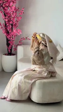 اللهم بارك لهم وعليهم 💍✨🇱🇾  لمن تتمني هذه اللحظة ؟؟@ التاق مسموح