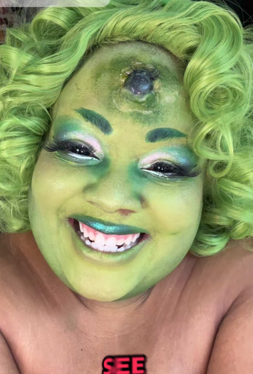 I mainly use @Mehron Makeup for my looks. Mehron… hit me up, I’m begging. 👀✨ #cosplaywip #sfxmakeup #alien #toystory 