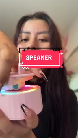 Hay varios colores #speaker #blutoothspeaker #portablecharger #phonestand #tiktokshopblackfriday *oferta por tiempo limitado 