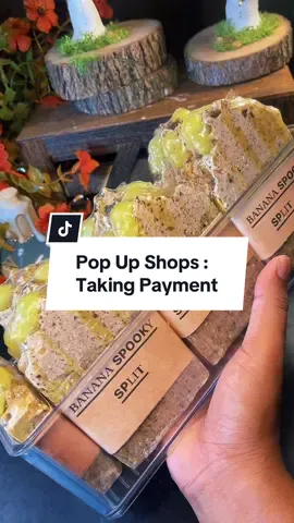 Vendors Get About 30mins - 1hr For SET UP Use Your Time Somewhere Else✨🧚🏽! This Will Help • Extra Effort In Other Areas Of Your Booth • Longevity Of The Display  • Improve Time Management  #popupshop #markettips #popupmarkettips #popuptips #popup 