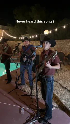 Somos Grupo Entre Compáz de El Paso, TX  Aquí les dejamos un adelanto del debut de nuestro primer original  — Un Último Baile. ¡Lo escucharon aquí primero! 🔥 #fyp #fypシ #grupo #livemusic #915 