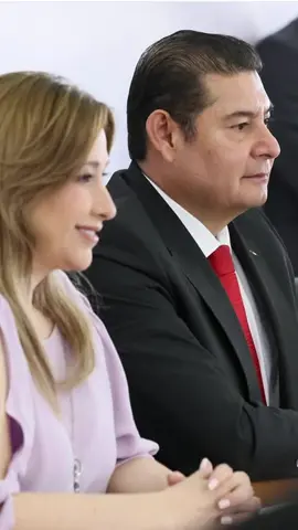 Desde el día uno, siempre a mi lado. Gracias por todo, Ceci. 💖✨