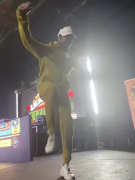 @Escape Town @Escape Town dog of the game. U made my night🙆🏽‍♀️🔥🤌🏽#lekompobalconymix7 #makompo🤣❤🤙🏿 #lekompo #creatorsearchinsights #fyp 