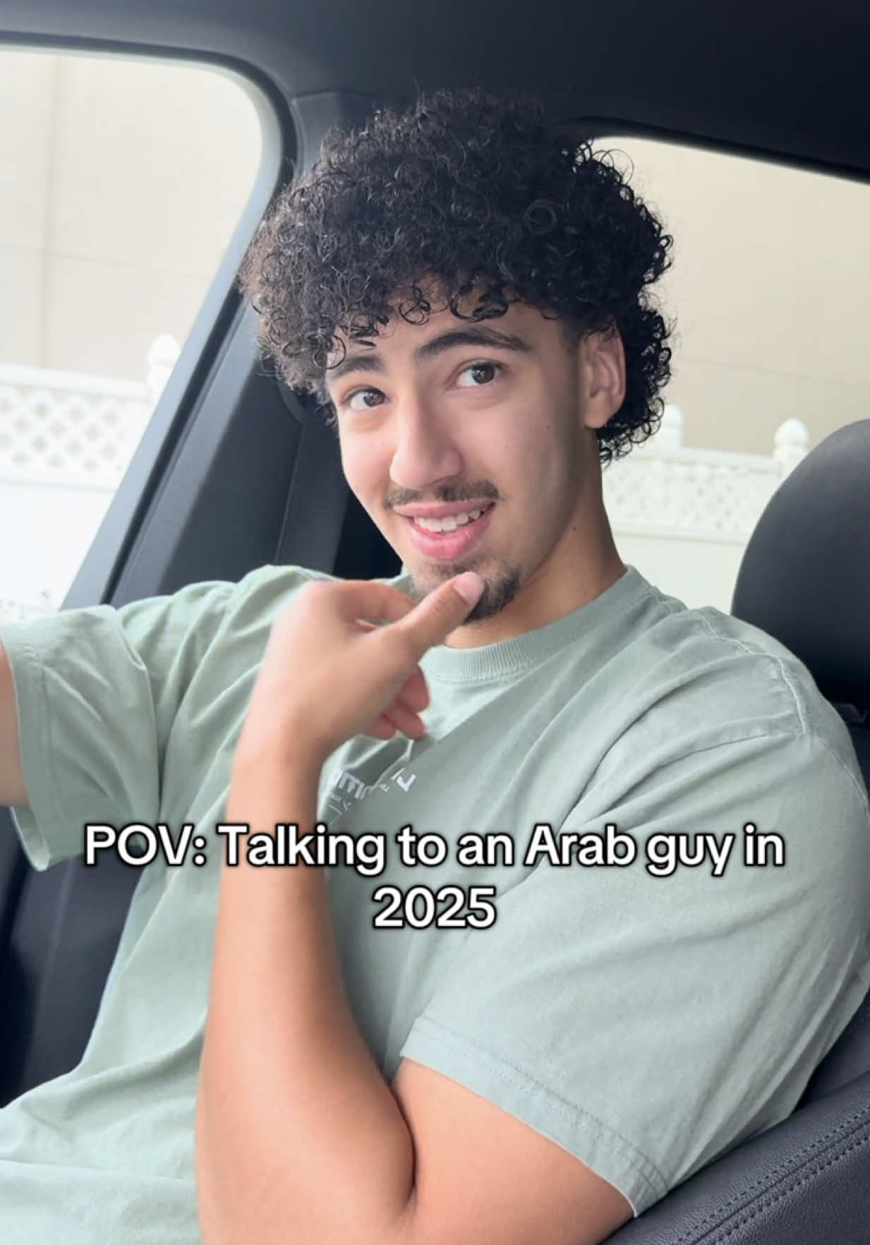 Always be giving mixed signals 🤣 #arab #fyp 
