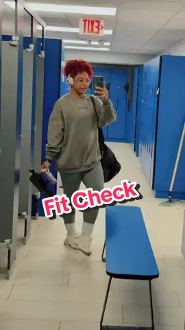 The fit check is here !! #fitcheck #gymfit #gymoutfit #OOTD #gymgirl 