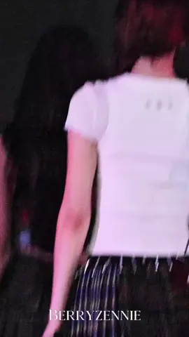 [FULL] Carmen Fancam - GEE at Lalala Festival ©️berryzennie_s1 #carmen #카르멘 #hearts2hearts #fancam #lalalafest2025 