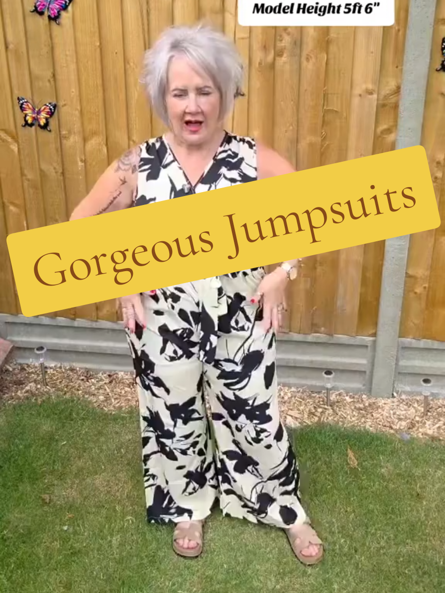 This is such a gorgeous jumpsuit  #TikTokMadeMeBuyIt #DealDrops #spotlightfinds #womensfashiontrends #womensclothing 