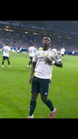 Vini Jr. who has been getting whistled at all game, let the home fans hear it after he made it 3-0 😅  #laliga #futbol #Soccer #football #realmadrid 