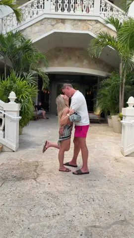 Travel day family vlog! Let’s go to the Bahamas together ✈️ #bahamas #slsbahamar #bahamar #travelvlog #dailyvlog @Baha Mar Resorts @La Colombe Coffee Workshop @alo 