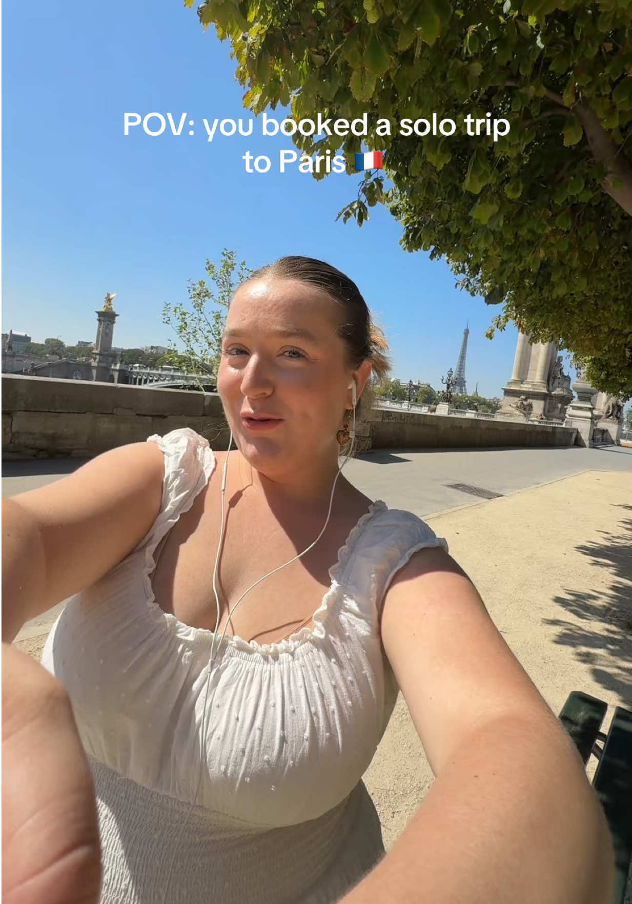 just a girl solo in paris in her 20’s #solotravel #paris #eurosummer #france #solotrip 