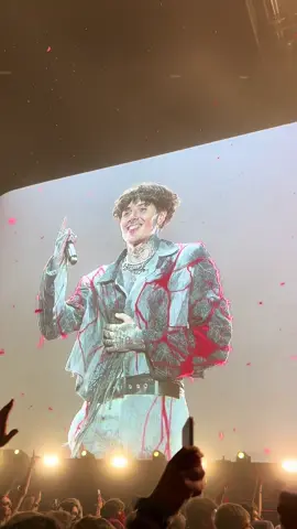 this man. #olisykes #bmth #bringmethehorizion #reading #readingfestival 