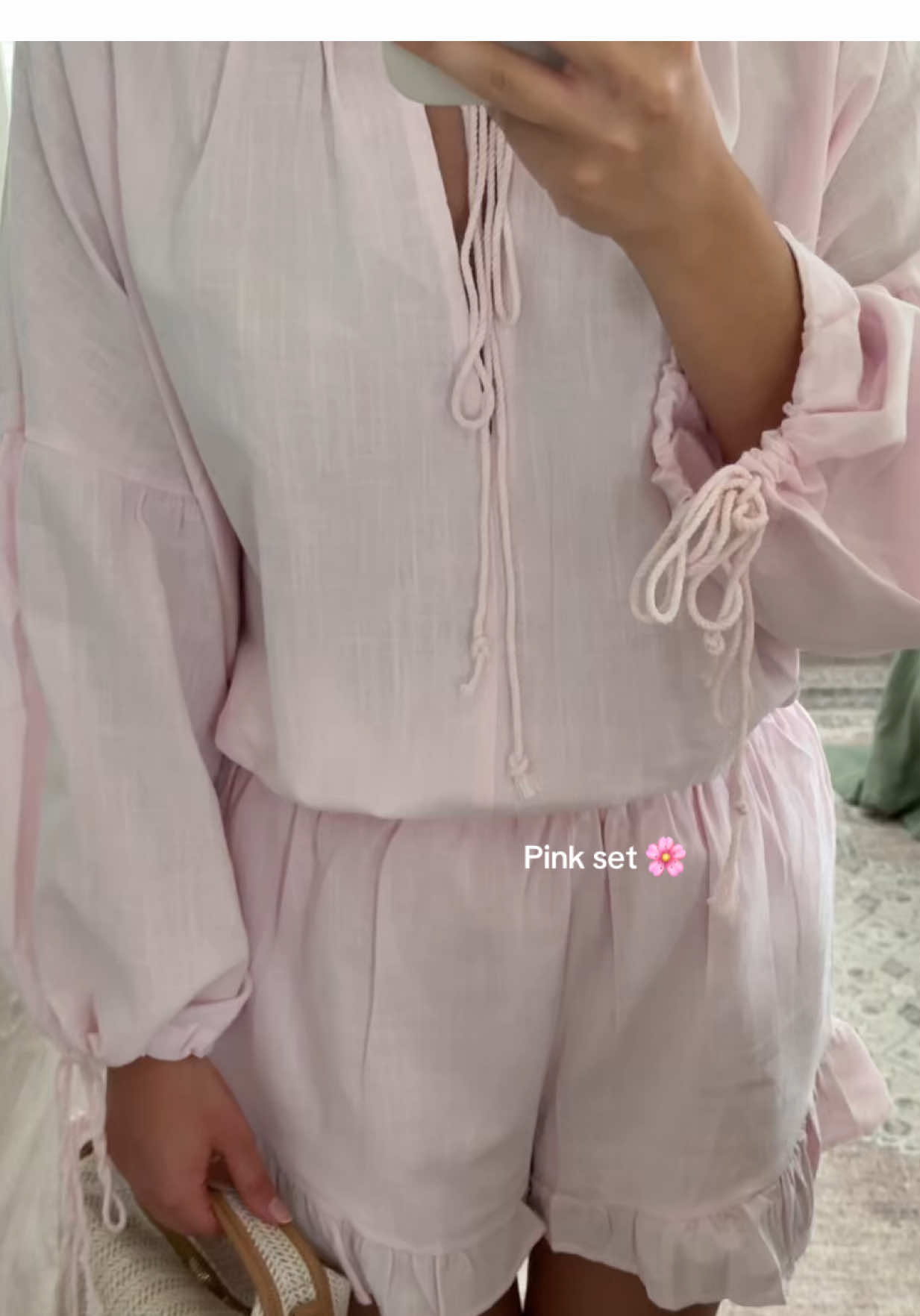 Pink set 🌸 #pinkset #linenset #outfitset #outfitsinspo #simpleoutfit 