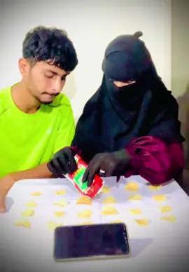 Husband vs wife Dife game chellange . 😆🤧#husbandandwife #challenges #viralvideo #fungames #foryou 