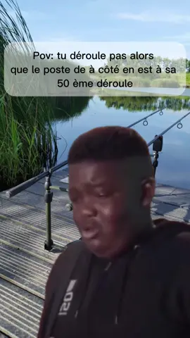 Il doit sûrement avec un meilleur spot que nous à mon avis 😂😂#Meme  #pêche #fishing #carpistedefrance🇫🇷 #humour 