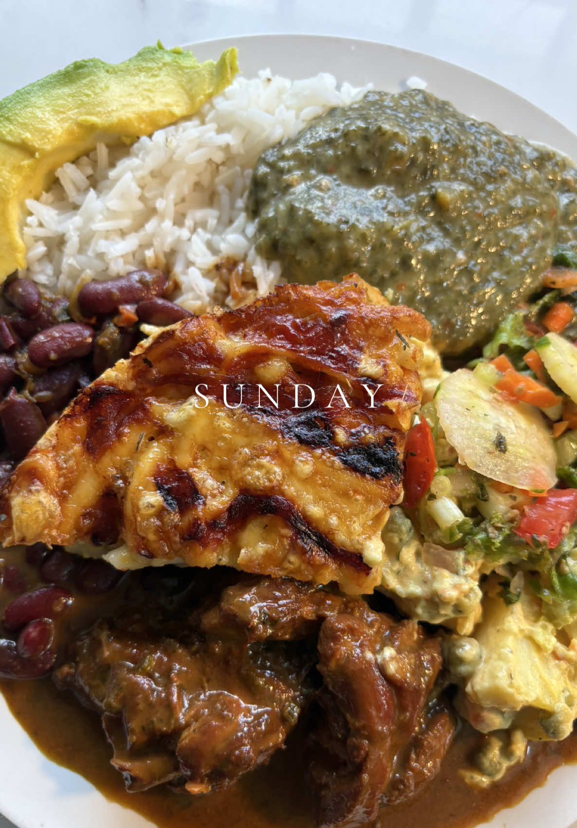 I’d turn me into a wife too 🙂‍↔️🙂‍↔️ MENU- rice , calallo , stew chicken , potato salad / vege salad , and red beans .. #Foodie #sundaylunch #macaronipie #caribbeanfood #fypシ゚ 
