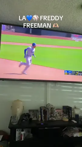 Freddy Freeman 2 HOME RUN 7-2 ⚾️🫶🏻💙🫶🏻 #dodgers #freddyfreeman #foryoupage #baseball #letsgododger 
