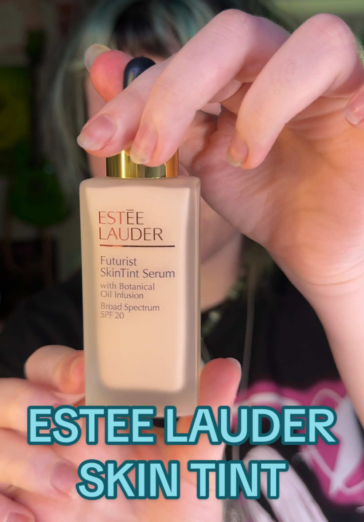 Even out your skin tone while protecting it 💚 @Estée Lauder @The Estée Lauder Store  #esteelauder #skintint #spf #makeup #cosmetics 