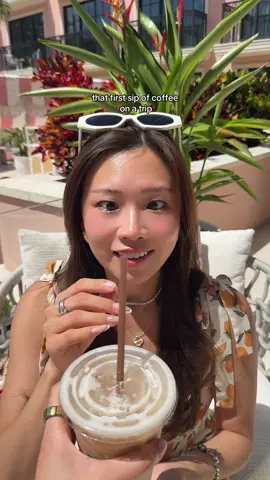 we could not stop laughing i almost spit out my precious exilir 😂☕️ @Julia #icedcoffee #vacationtrend #coffee #morningcoffee #thatfirstsipfeeling 