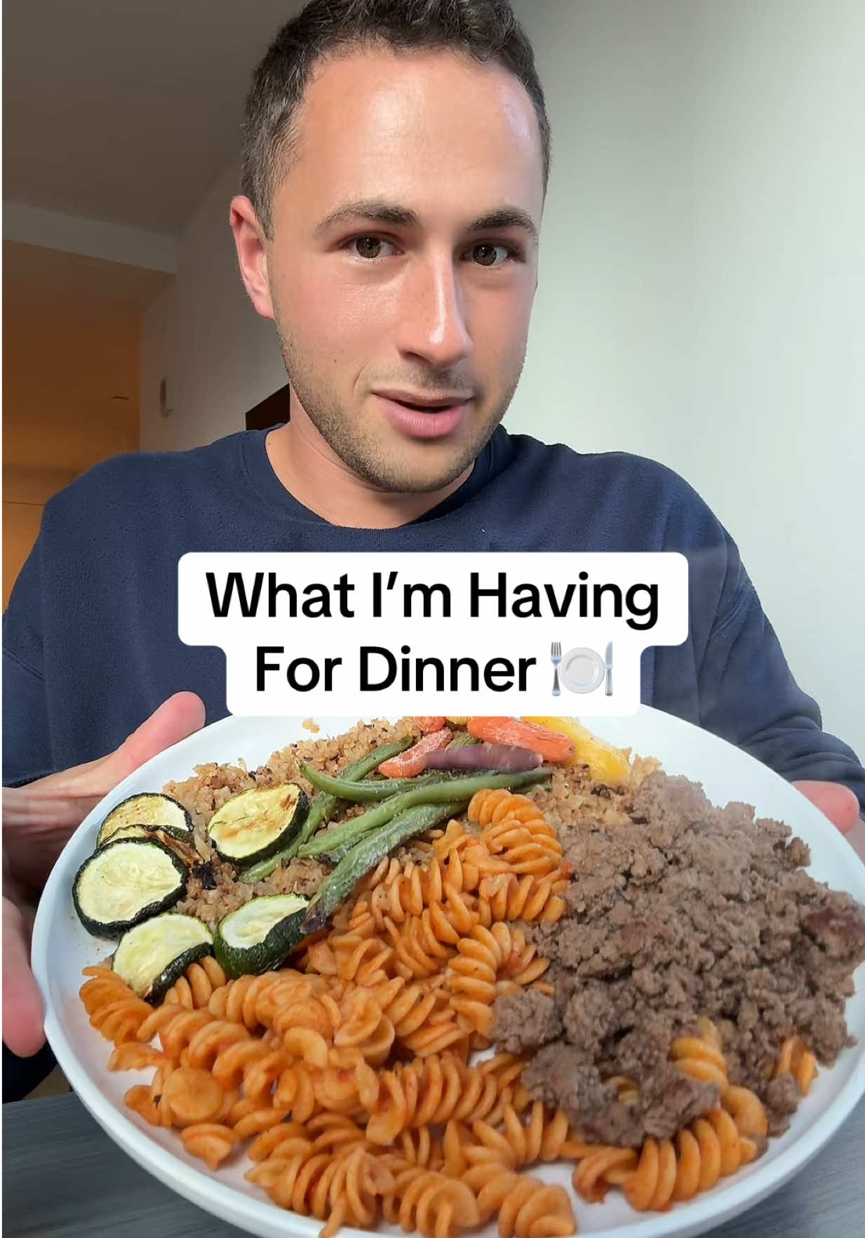 Here’s what I’m having for dinner tonight 🍽️ 93/7 grass-fed ground beef @Pasta Rummo protein pasta with @Primal Kitchen Foods arrabbiata marinara sauce Cauliflower rice, string beans, zucchini, and baby carrots (all cooked) I meal prepped all of this and chicken breast + @Amylu Foods | Real Ingredients chicken burgers for the week! Drink: @Zevia vanilla cola I cooked everything with @Chosen Foods avocado oil and used @From Our Place cookware Seasonings: salt, pepper, garlic powder, onion powder, paprika