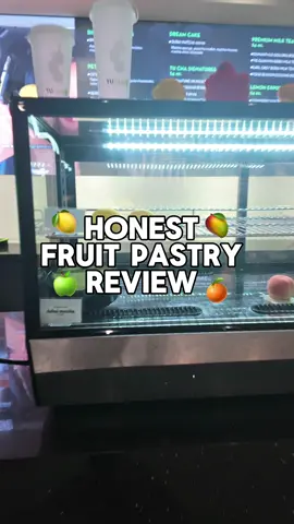 Honest fruit pastry review in Los Angeles @Danny forgive me please 🙏 @Angela Reyes 