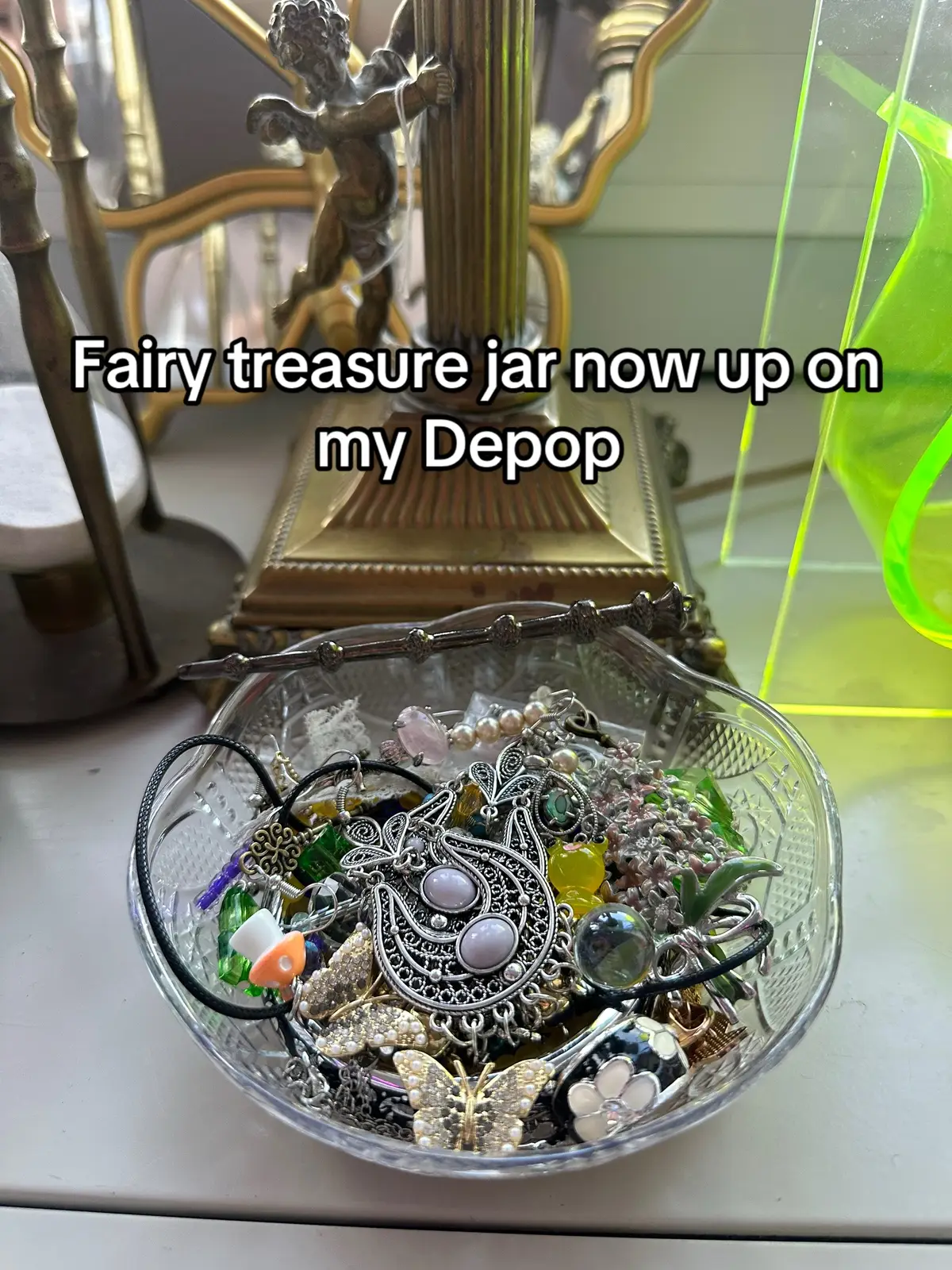 My Depop is britt_britt99 the link is also in my bio ✨🧚🏻🧚🏼‍♀️  This jar comes with extra goodies and freebies ✨  #jewelryjar #SmallBusiness #fyp #jewelrytiktok #fairycore 