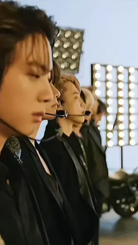 KIM SEOKJIN me tiene a sus pies  #jin #seokjin #kimseokjin #bangtansonyeondan방탄소년단 #fypシ゚ 