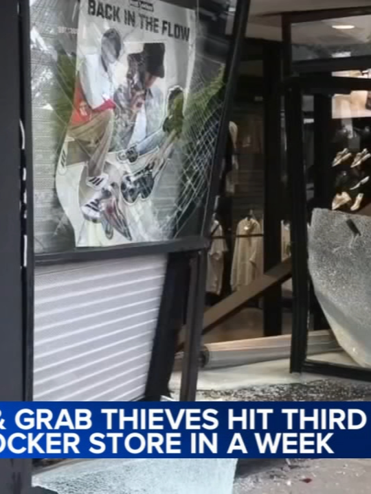 Crash-and-grab thieves targeted a South Side Foot Locker on Sunday morning, Chicago police said. This comes after crash-and-grab thieves recently targeted two other Foot Locker stores in Chicago. #news #chicagonews #chicago