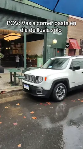 Fui a comer pasta solo a @Gianni's en un día de lluvia y les comparto mi experiencia 🌧️🍝