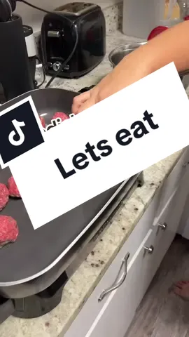 #dinner #swedishmeatballs #fyp #meals #cooking 