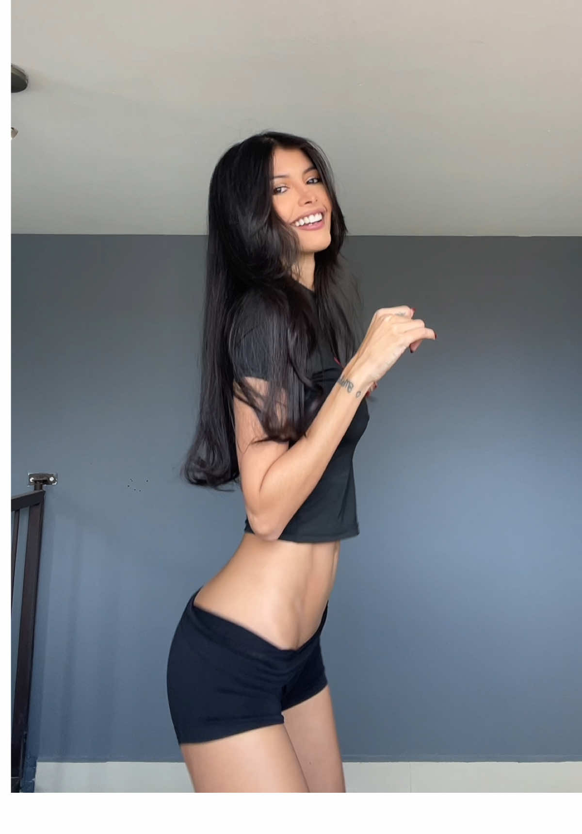Es la tercera vez que subo este video 😩. Ig bettynagf #fakebodyy⚠️ 