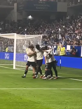 Mbappe x Vinicius Friends🫂🤍 #realmadridfc #halmadrid #realmadridfans #viral #xyzbc 
