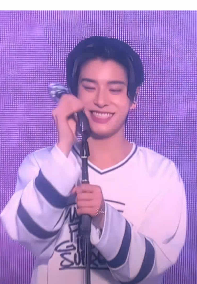 THE FIRST AND FIFTH CLIPS ARE MINE OH MY GOD IANDOAJDOAJDOWJSKAJSKASJ IM A CHANGED PERSON AFTER SEEING HIM LIVE OH MY GOD I CANT PUT INTO WORDS HOW CRAZY I WENT JUST VIEW MY IG STORY | #jake #jakeedit #jakeenhypen #jakeenhypenedit #simjaeyun #jakesim #jakesimedit #simjaeyunedit #enhypen #enhypenedit #sorry #justinbieber #walktheline #enhypenlondon #enhypenwtl #enhypenwtllondon 