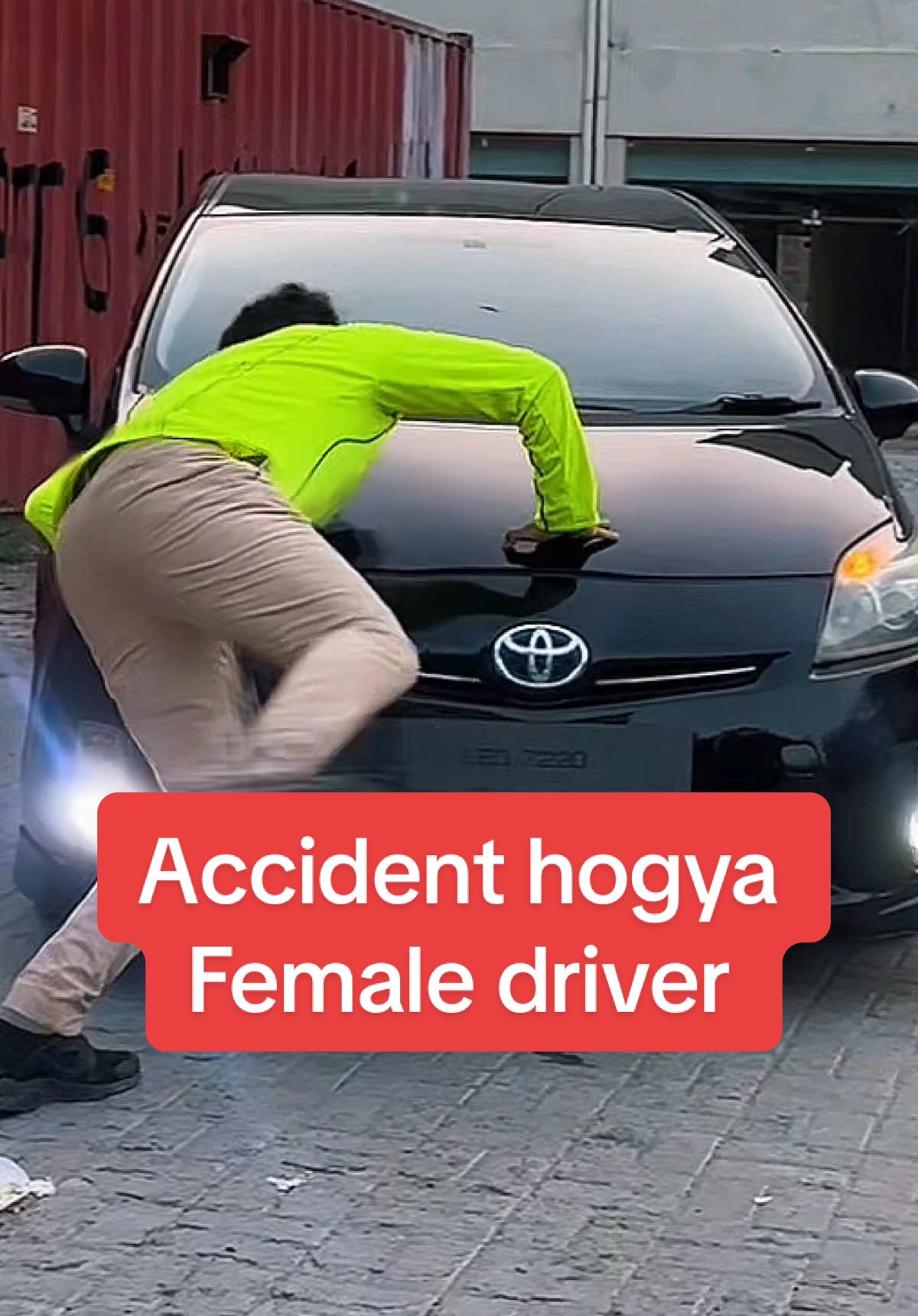 Accident hogya ..female driver #foryou #foryoupage 
