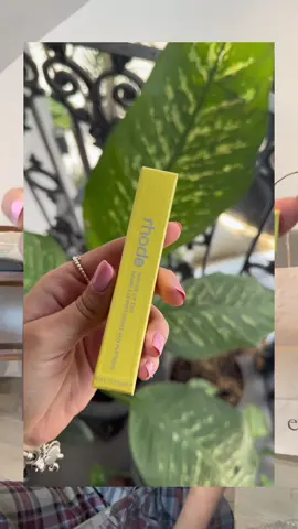 “Lo quiero todo de Rhode” — y así fue. 🛍️  #makeuptok #BeautyTok #rhode #rhodeskin #makeup 