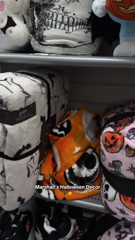 So much cute stuff! #marshallsfinds #marshallshalloweenfinds #marshallsdecor #spookyseason #spookyszn 