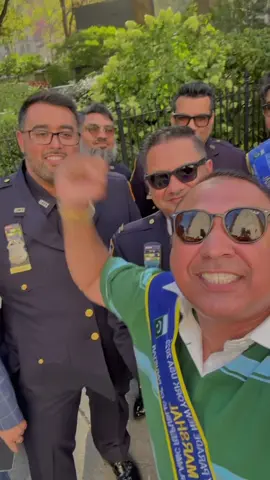 Pakistan Zindabad NYPD love you #uae #New York City #pakistan#usa#foryoupage 