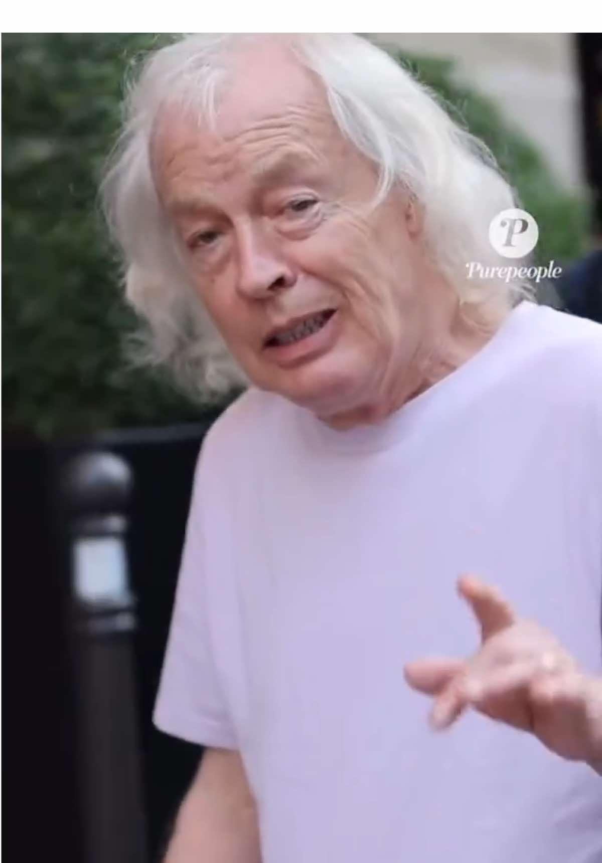 Angus 😎 A cool cat!! #acdc 🎥: PurePeople 