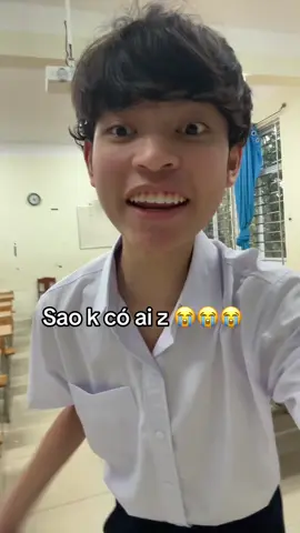 Ủa nay tựu trường mà 😭😭😭