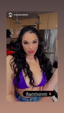 Sit pretty 😍🥰 #pretty #jewels #bts #fyp #nyc 