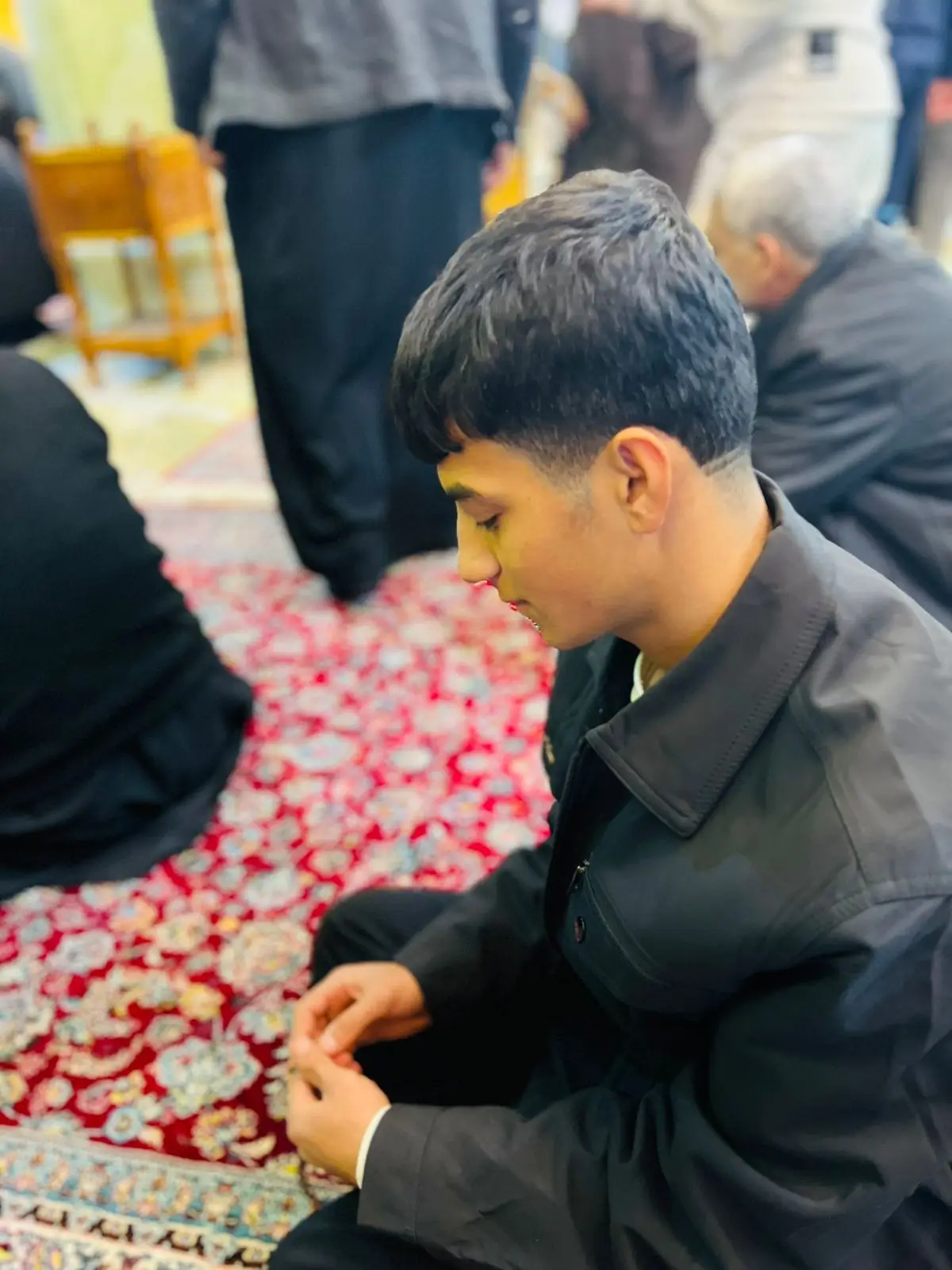 يآربي الصبر الرحمة والمغفرة لروحك الطاهره  اخوي وينة طولك 😭😭