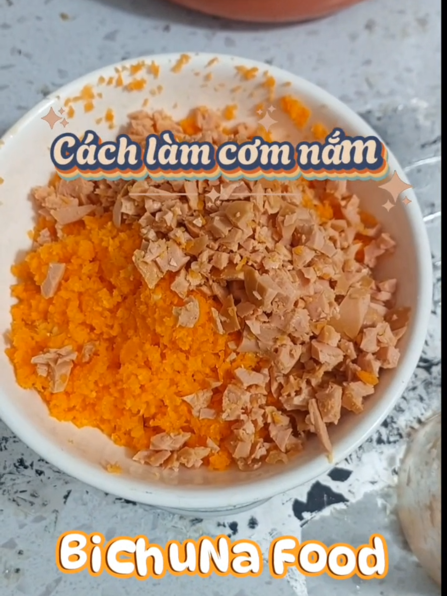 Đây là cách làm cơm nắm 5k của e nha. Mn tham khảo xem có hợp khẩu vị không .  #xuhuong #BICHUNAFOOD #bichunasandwich #cơmnắm5k #cơmnắm 