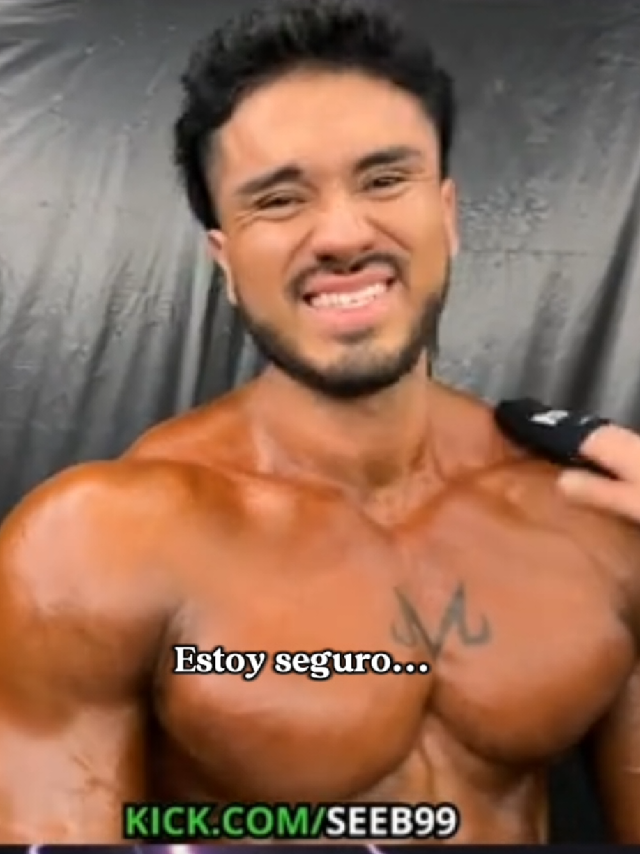 Seb se pone sentimental a pocos minutos de subir a Tarima. #gymperu #sadgym #seb99 #heracles @Sebastian Carpio @Munay Bess @🕷️ʜᴇʀᴀᴄʟᴇꜱ 