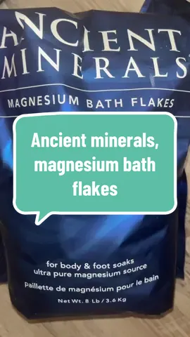 Ancient minerals, magnesium bath flakes seriously it feels so good to take a bath with this stuff. It relaxes me and I’m ready to have a good night sleep. It helps with my sleep #ancientminerals #magnesium #magnesiumbathflakes #magnesiumbath 