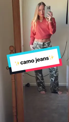 Step into effortless streetwear style with these wide-leg camo jeans perfect for a bold, vintage 90s vibe that’s comfy yet trendy. #StreetwearStyle #WideLegJeans #CamoVibes #90sFashion #TrendyFits