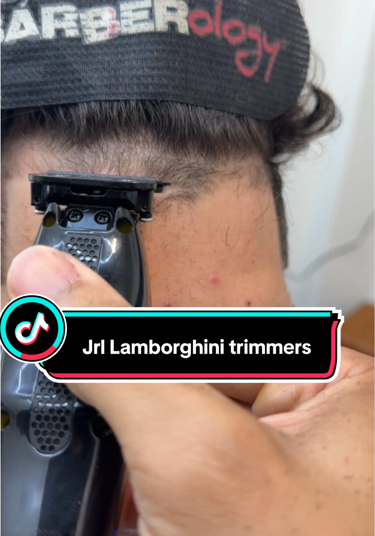 Jrl Lamborghini trimmers @JRL #femalebarber #studentbarber #tampbarber #chicagobarbers 