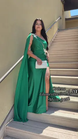 Hacemos envíos contáctanos!!!!+1956✨442✨2621 Disponibles talla 4asta la talla16@Glamglampage @glamcollection93equipo @glamcollection93.com  #maxidress #vestidoselegantes #vestidosdegala 